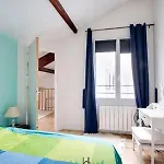 Frédérick Lemaitre - CI - Cozy apartment with balcony